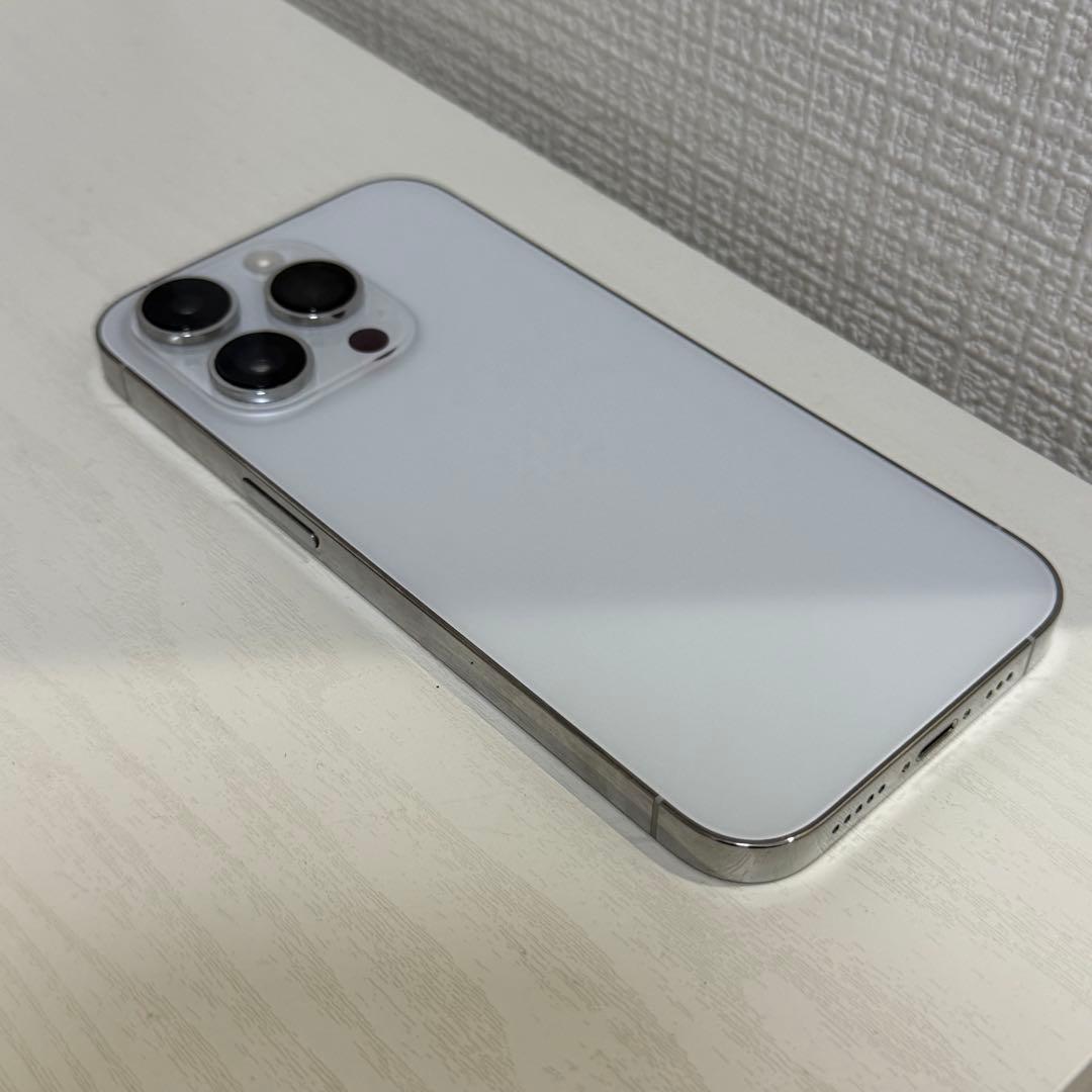 iPhone 14pro 256GB シルバー