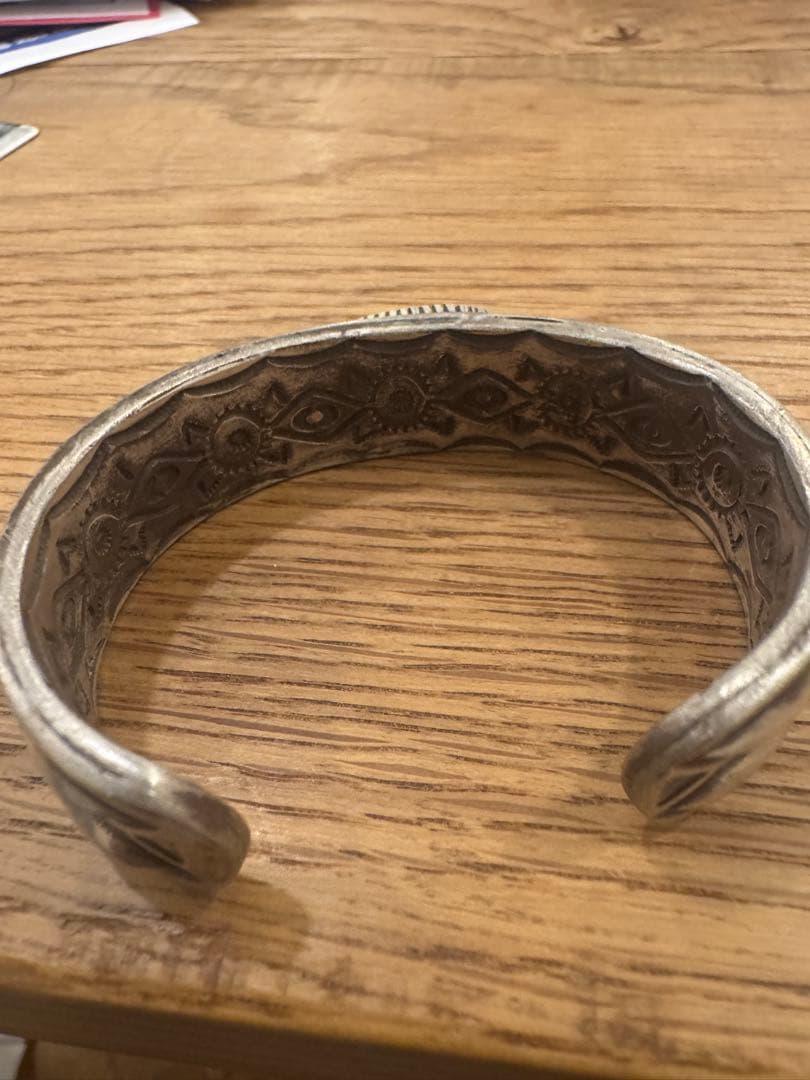 レイ　アダカイ　シルバー　バングル