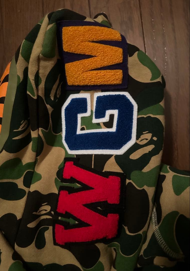 【大西洋】A BATHING APE シャークパーカー