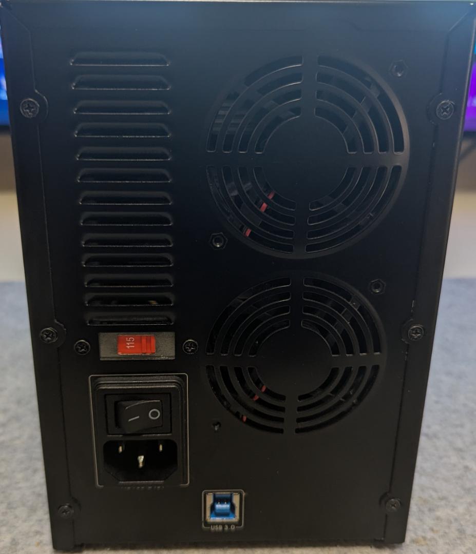 【ジャンク扱い】裸族のカプセルホテル CRCH35U3IS センチュリー