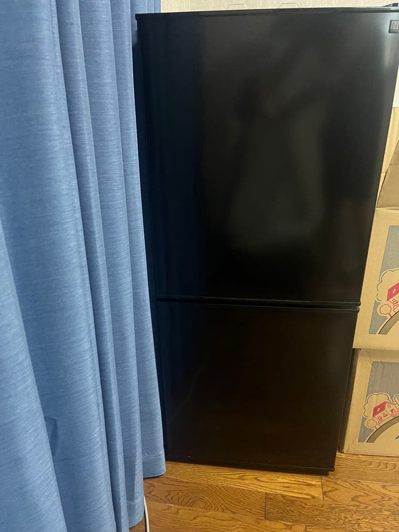 冷蔵庫106リットル　一人暮らし　黒　ブラック　ニトリ