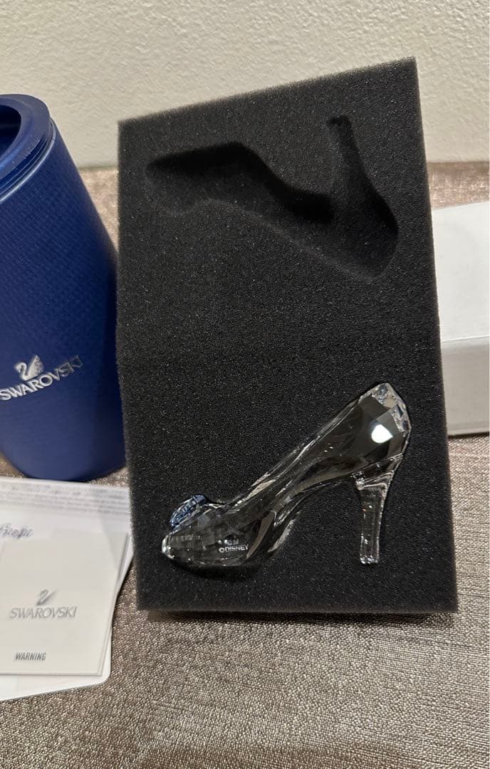 スワロフスキー ガラスの靴 シンデレラ ディズニーコラボ 限定品 クリスタル台座