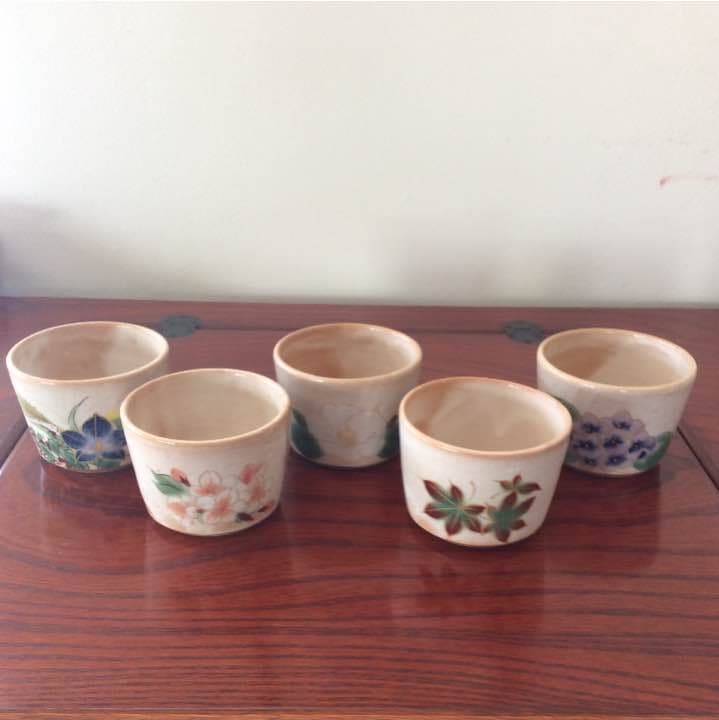 清水焼 とうあん(白掛五草花)    蕎麦猪口