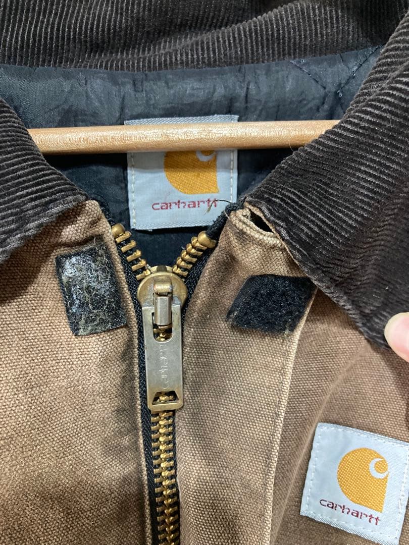 かわいい企業ロゴ　Carhartt トラディショナルジャケット