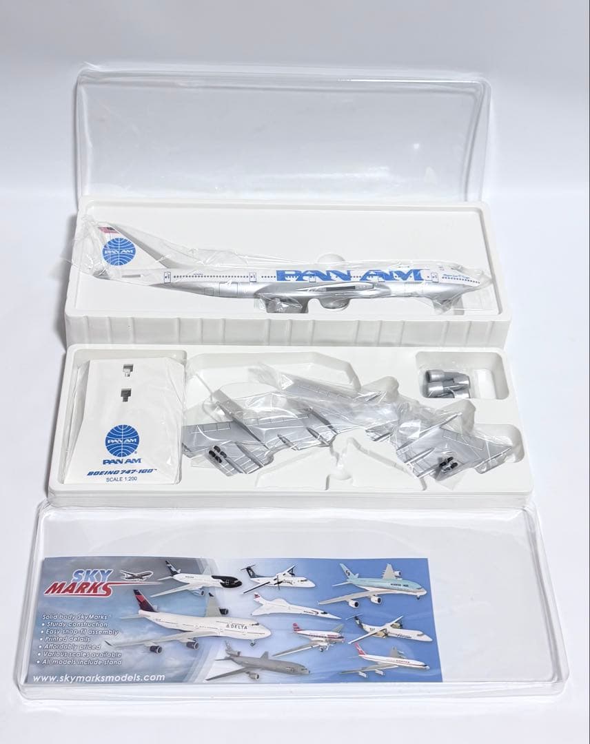Daron SKYMARKS 1/200 B747-100 PAN AMパンナム