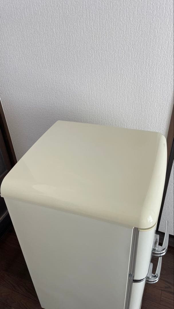 【週末値下げ】アイリスオーヤマ レトロ冷蔵庫 81L