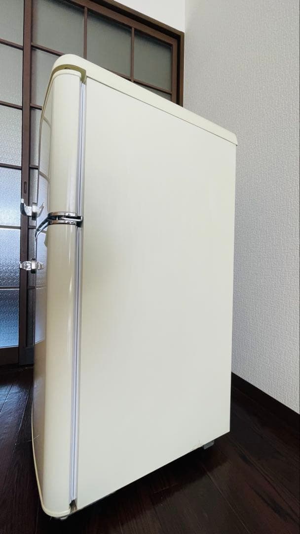 【週末値下げ】アイリスオーヤマ レトロ冷蔵庫 81L