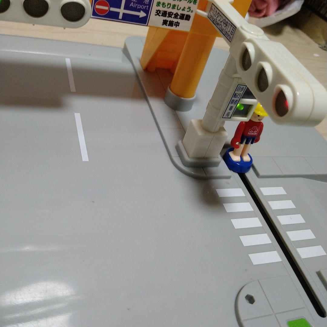 トミカ　ソーラータウン　おおきな交差点　プラキッズ　セット
