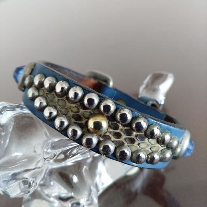ウルフズヘッド⭐︎15㎜スタッズレザーブレスレット⭐︎ブルー
