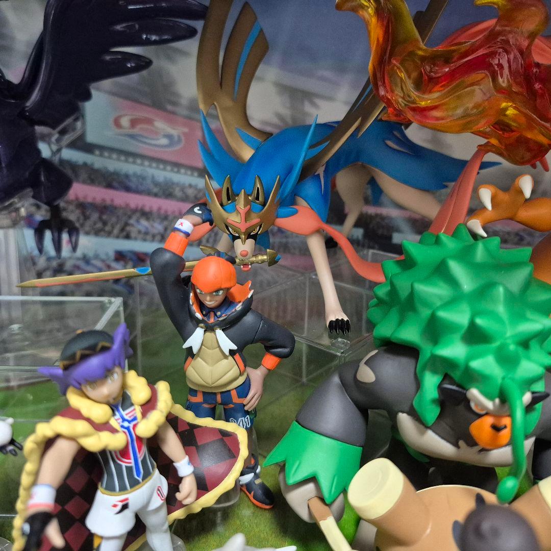 海外版 ポケモンスケールワールド ザシアン ザマゼンタ 2体セット