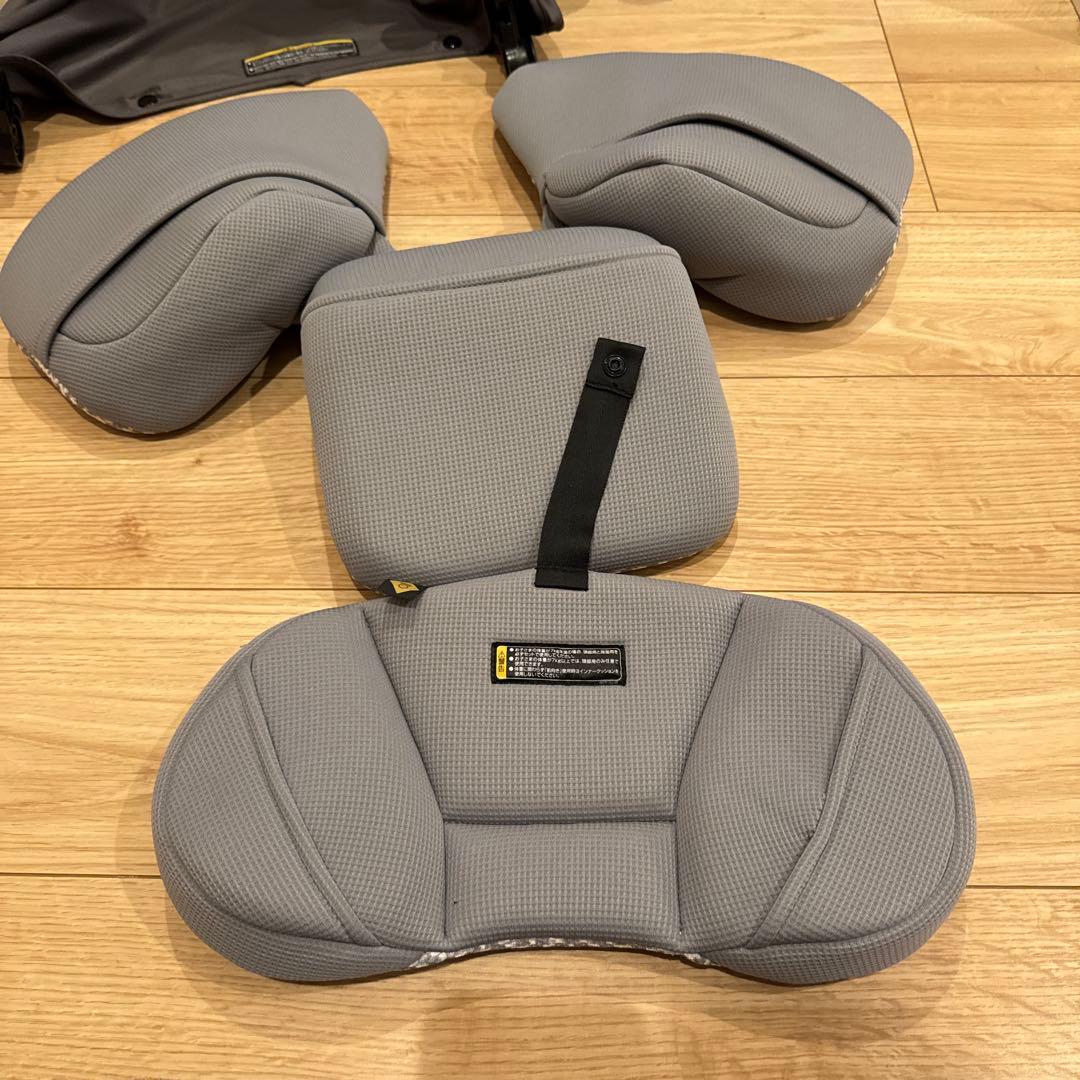 【特価】コンビ クルムーヴ グレー チャイルドシート