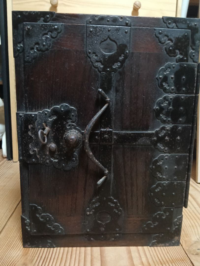 佐渡船箪笥 明治期 鉄金具 小型金庫 古民具　アンティーク和家具 佐渡船箪笥