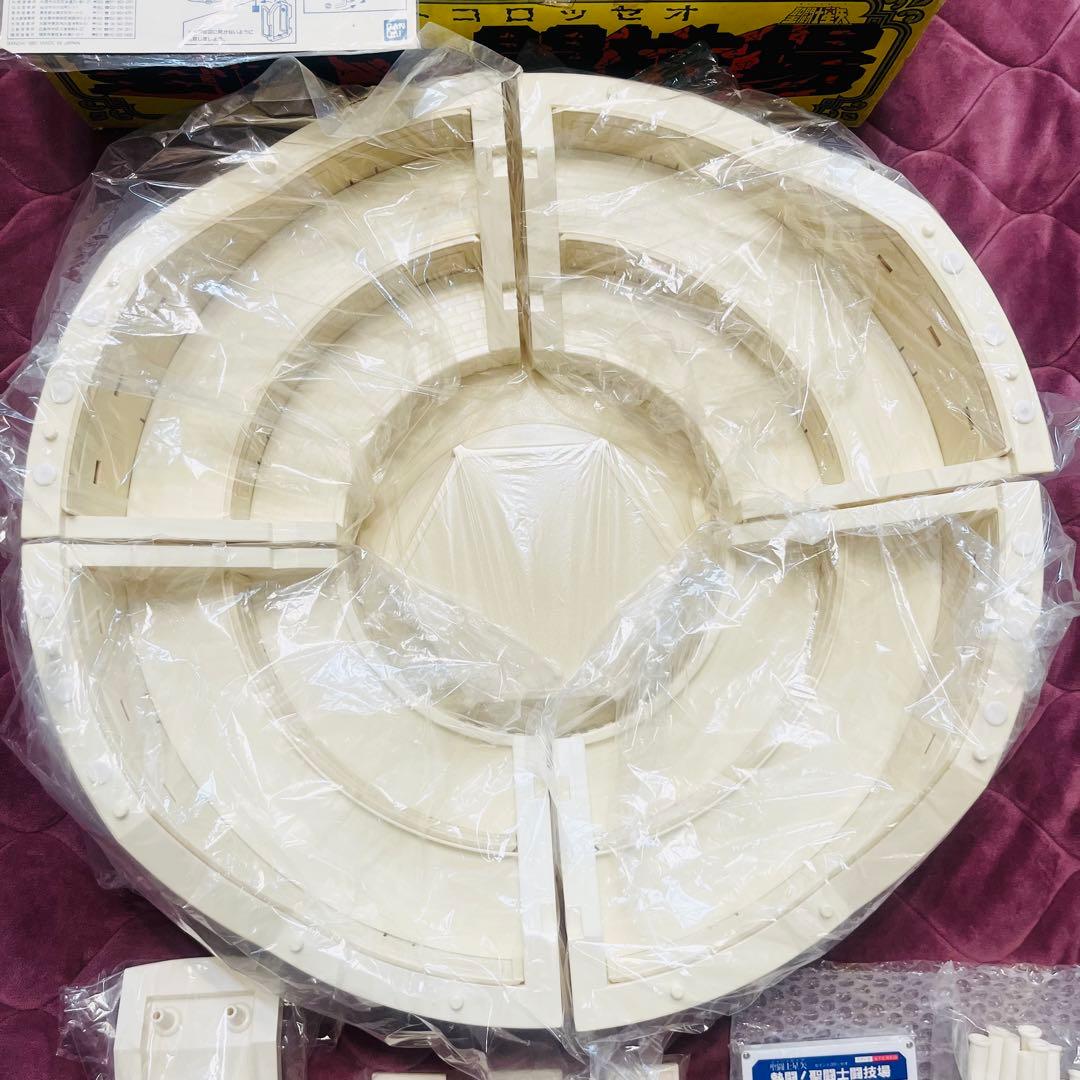 聖闘士星矢　聖衣大系　聖闘士闘技場（セイントコロッセオ）　未使用品