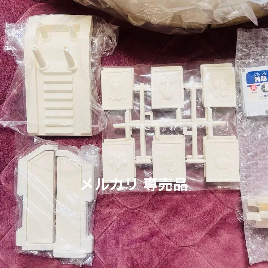 聖闘士星矢　聖衣大系　聖闘士闘技場（セイントコロッセオ）　未使用品