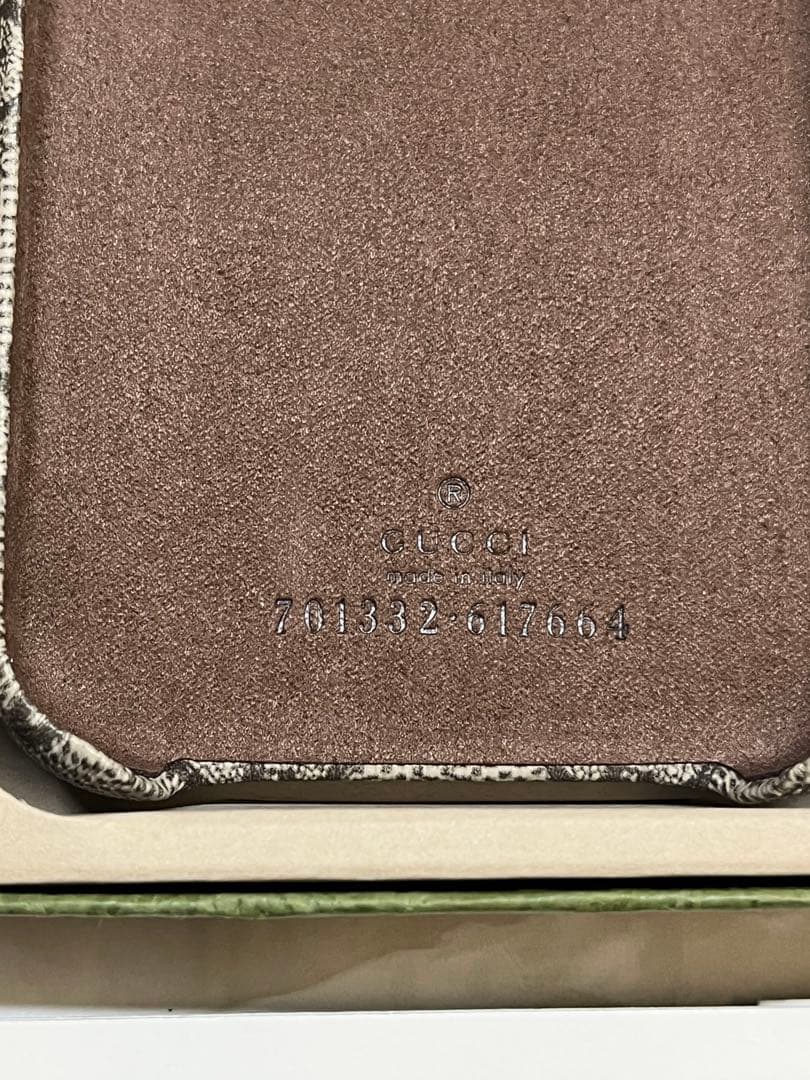 【新品未使用】GUCCI iPhone13 PROケース　オフディア　02