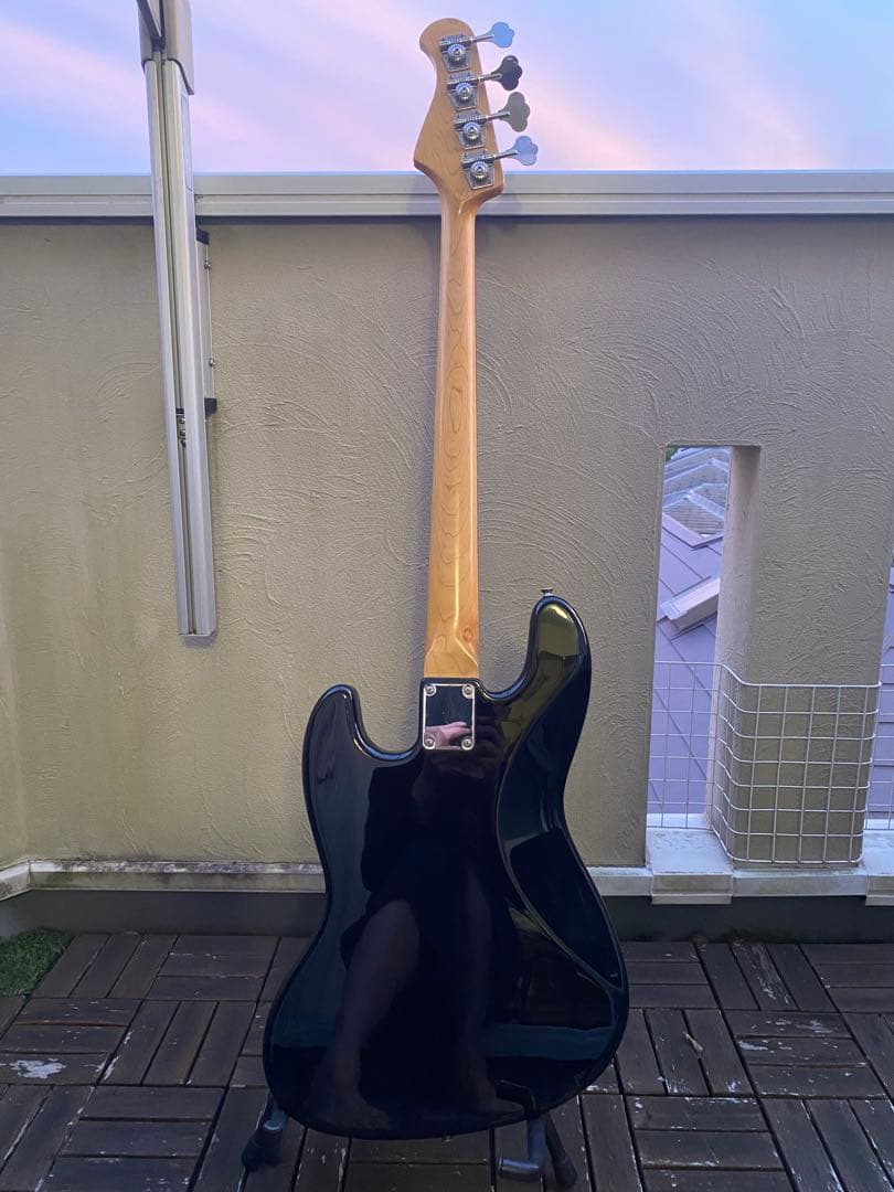 Bacchus BJB-300R(バッカス ジャズベースタイプ)