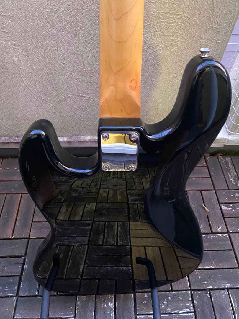 Bacchus BJB-300R(バッカス ジャズベースタイプ)