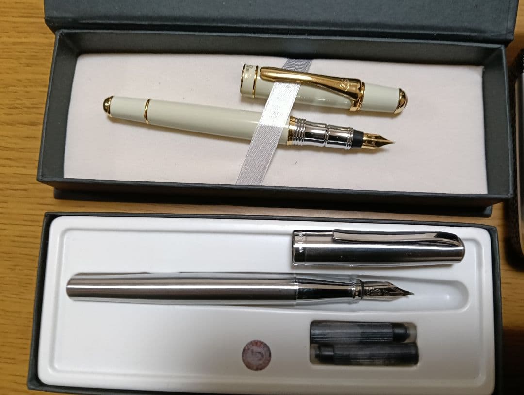 DUKE 万年筆、CROSSボールペン、他　計 7セット