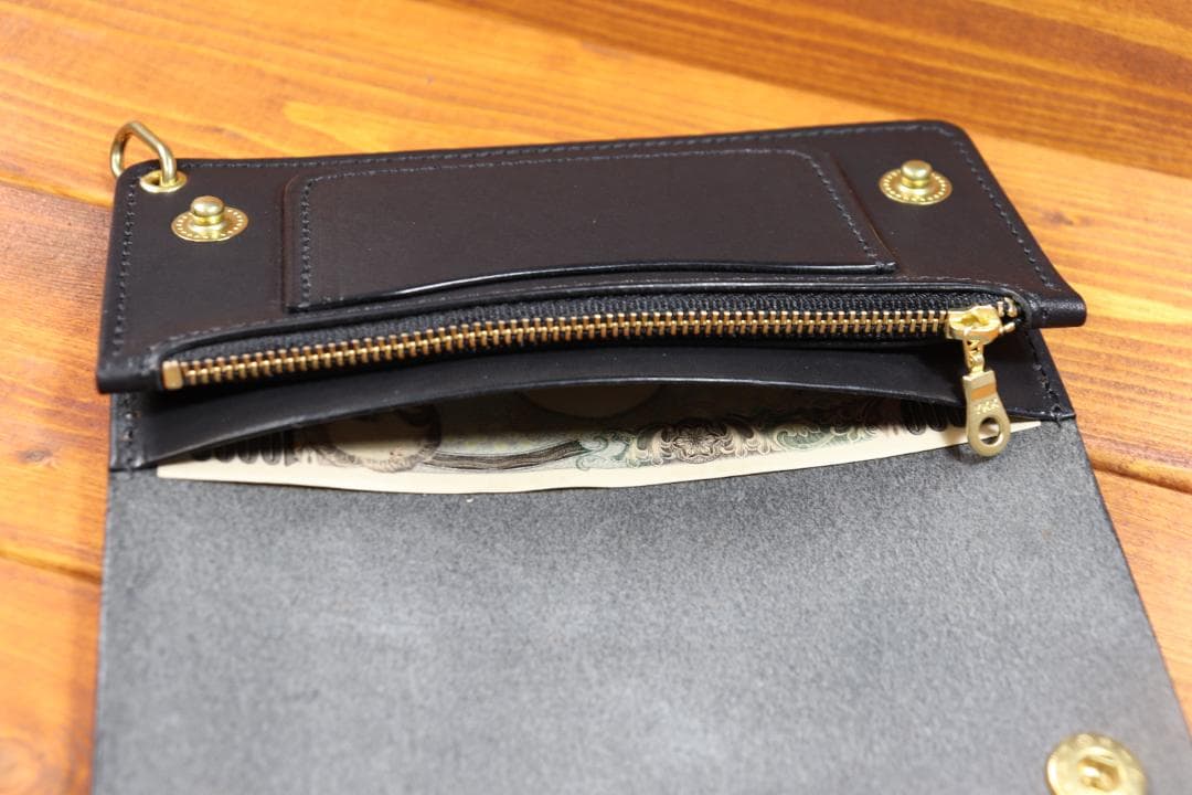 ロングトラッカーウォレット　真鍮　黒革　黒糸　栃木レザー
