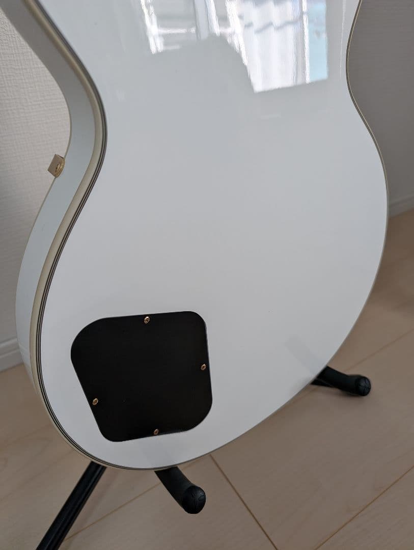 Epiphone Les Paul Custom　Alpine White