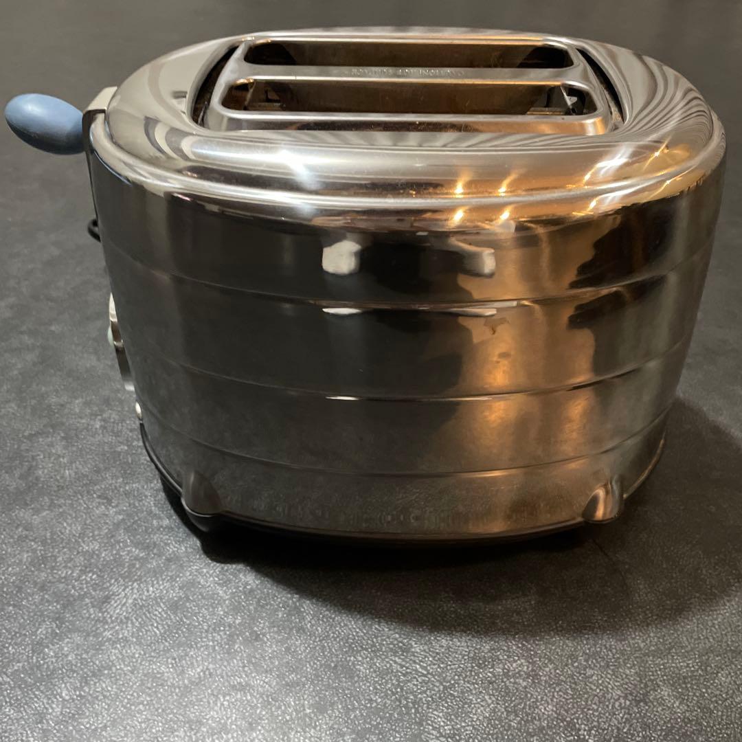 アレッシイのステンレス製 2スロットトースター