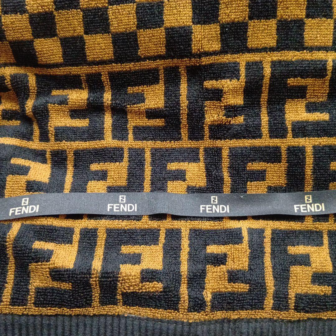 ポ*マ様 フェンディ　タオルケット