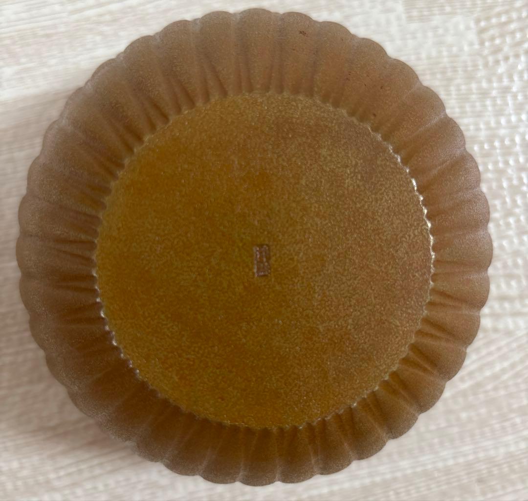 中川浄益 作　建水（モウル菊）