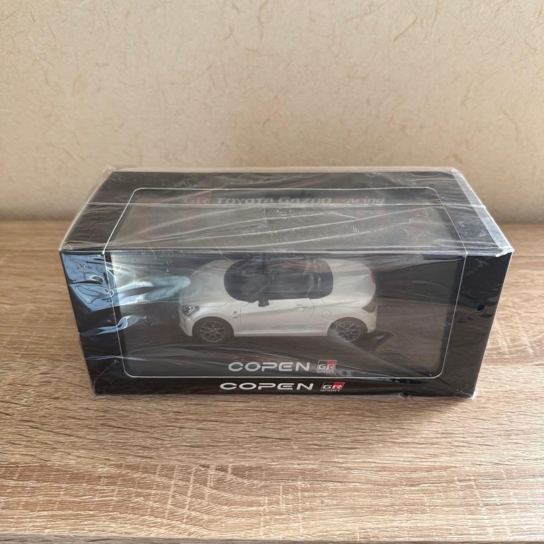 【非売品】トヨタ コペン パールホワイトIII 1/30 ミニカー