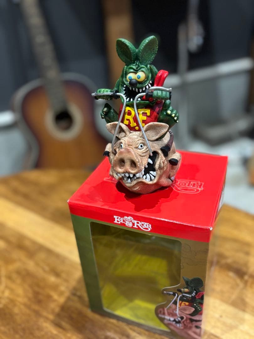 ラットフィンク フィギュア 豚乗り