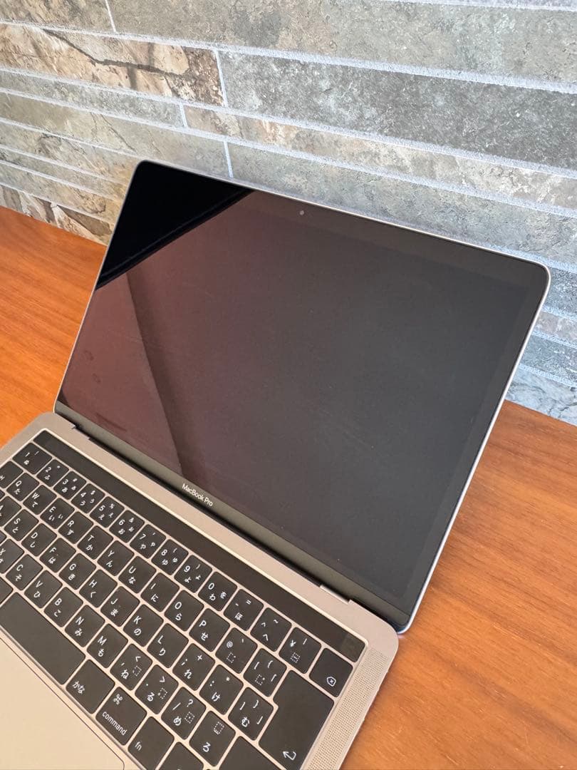 MacBook本体 Apple MacBook Pro 13