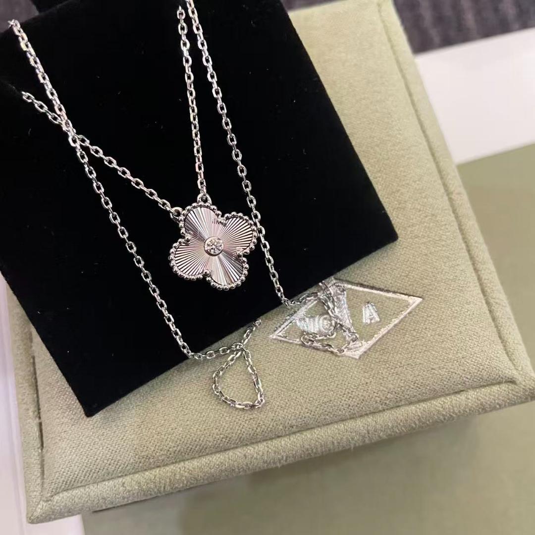 美品ヴィンテージ アルハンブラ VCARP9XG00