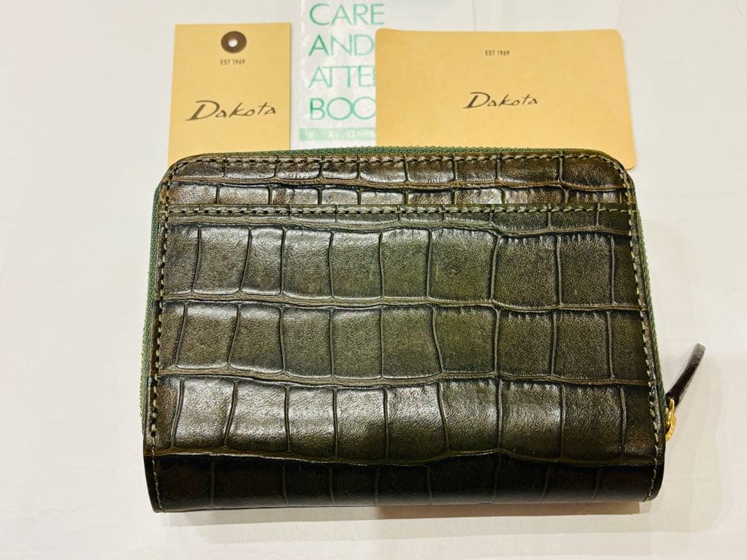 新品　ダコタ　Dakota オスピタリタ 二つ折り財布 0031231