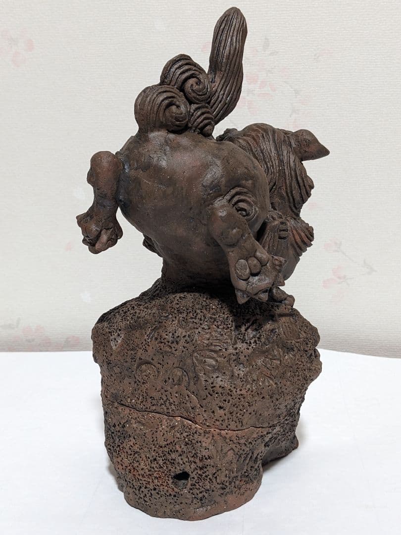♦沖縄 やちむん シーサー 足跳ね上げ香炉 魔除け 縁起物 置物飾り 骨董品
