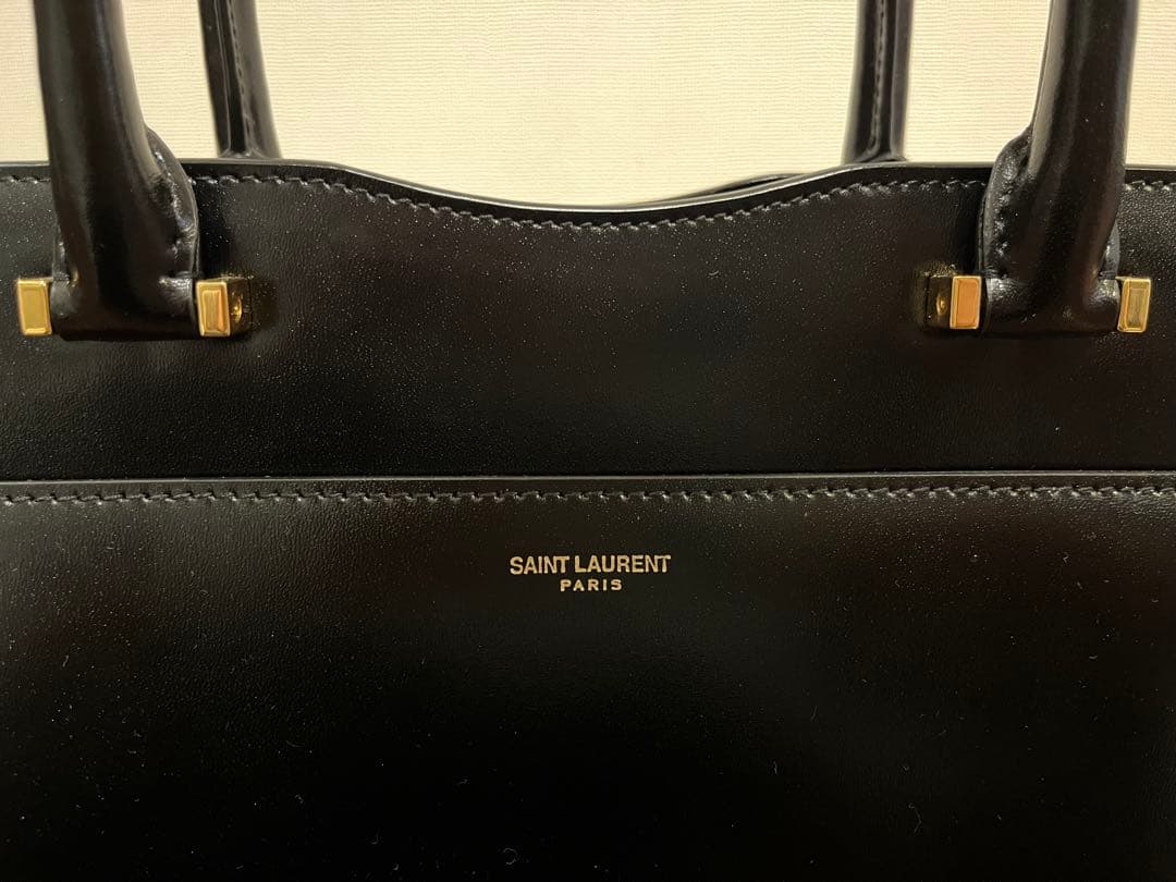 ル*フ様 SAINT LAURENT ブラック ハンドバッグ　アップタウン