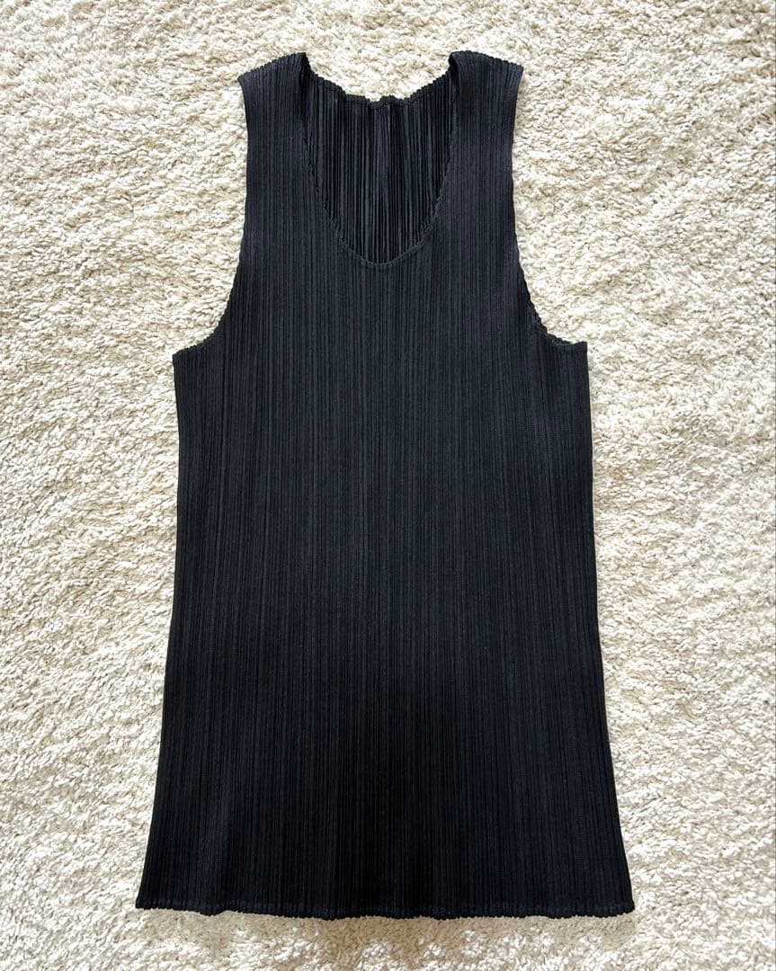 PLEATS PLEASE ISSEY MIYAKE タンクトップ