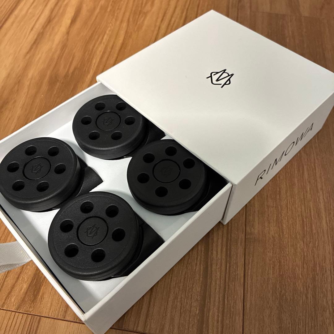 【新品】RIMOWA　ホイール4個　　修理パーツ純正品