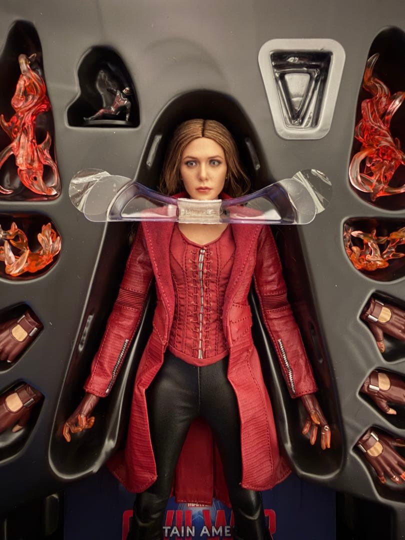 『シビルウォー／キャプテンアメリカ』 1/6フィギュア スカーレット ウィッチ