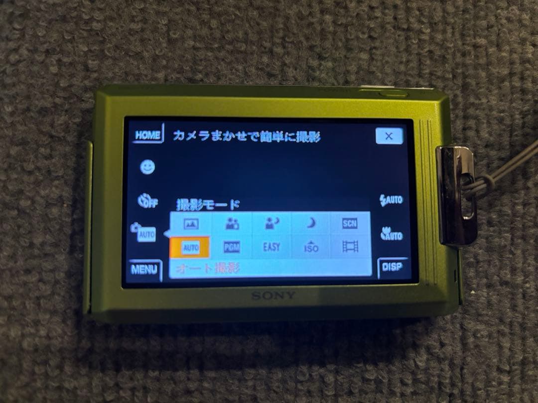 SONYコンパクト デジカメ　Cyber shot DSC-T77