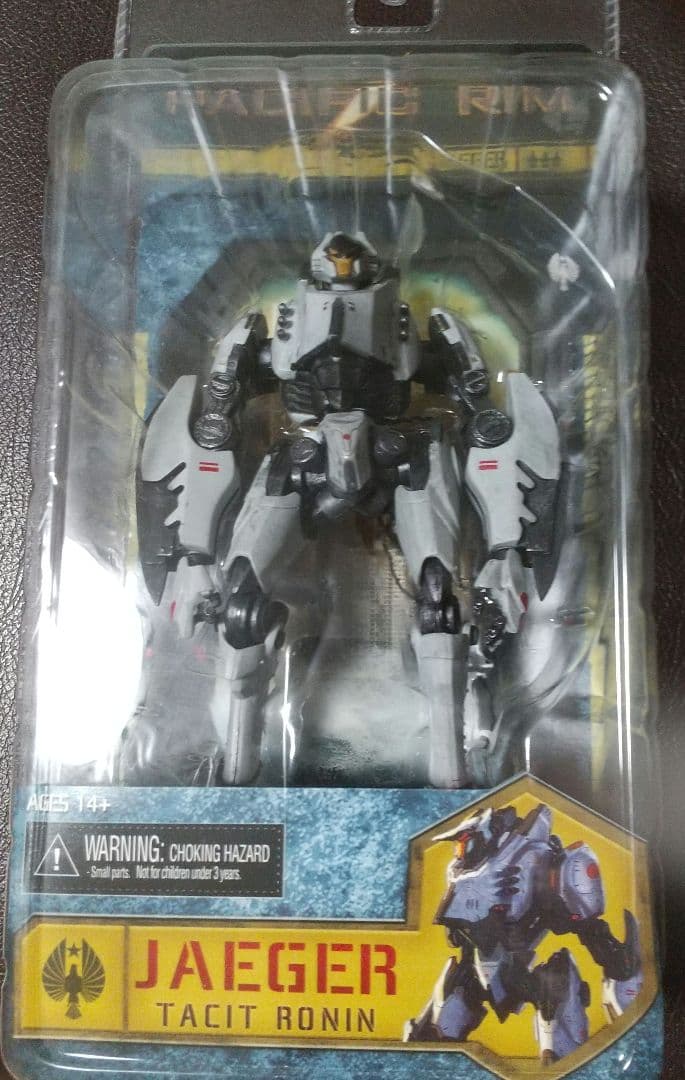 NECA パシフィック・リム タシット・ローニン 7インチフィギュア ジャンク品