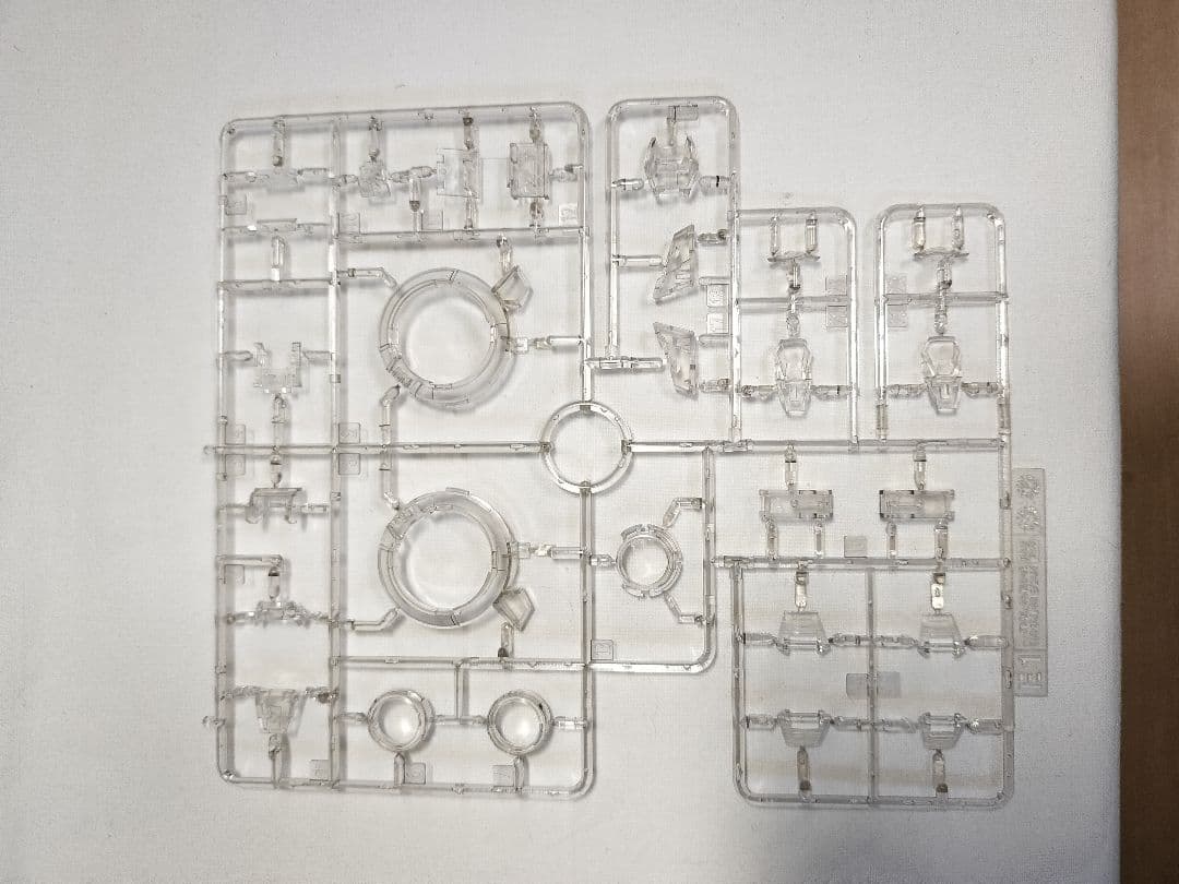 PG 1/60 ガンダムエクシア クリアカラーボディ