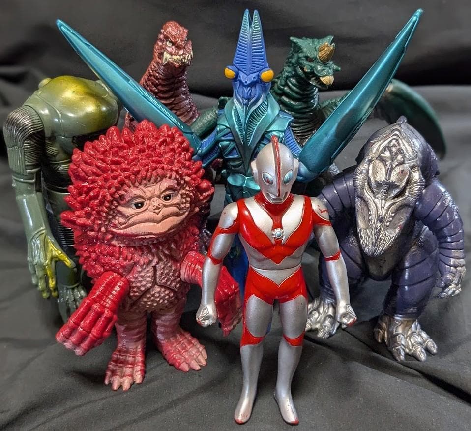 ウルトラマンパワード＆登場怪獣・宇宙人（バンダイ）ソフビフィギュア７体セット
