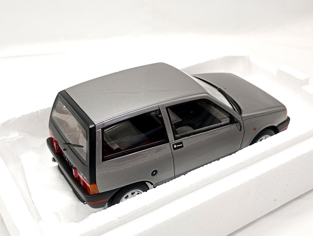 ラウドレーシング 1/18 アウトビアンキ Y10 ターボ 1985 グレーメタ