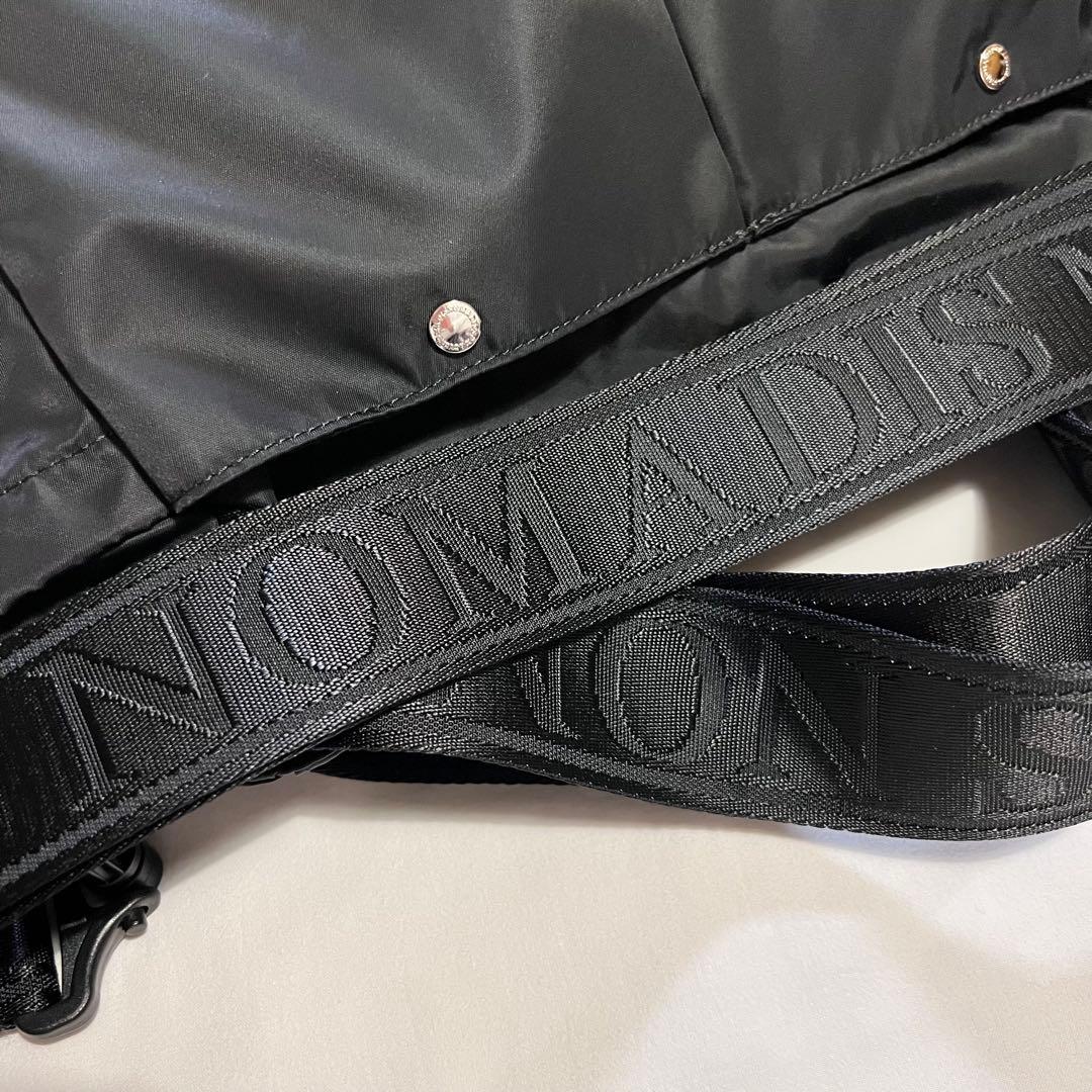 美品　NOMADIS ノマディスBASQUEMSLD 25SSショルダーバッグ
