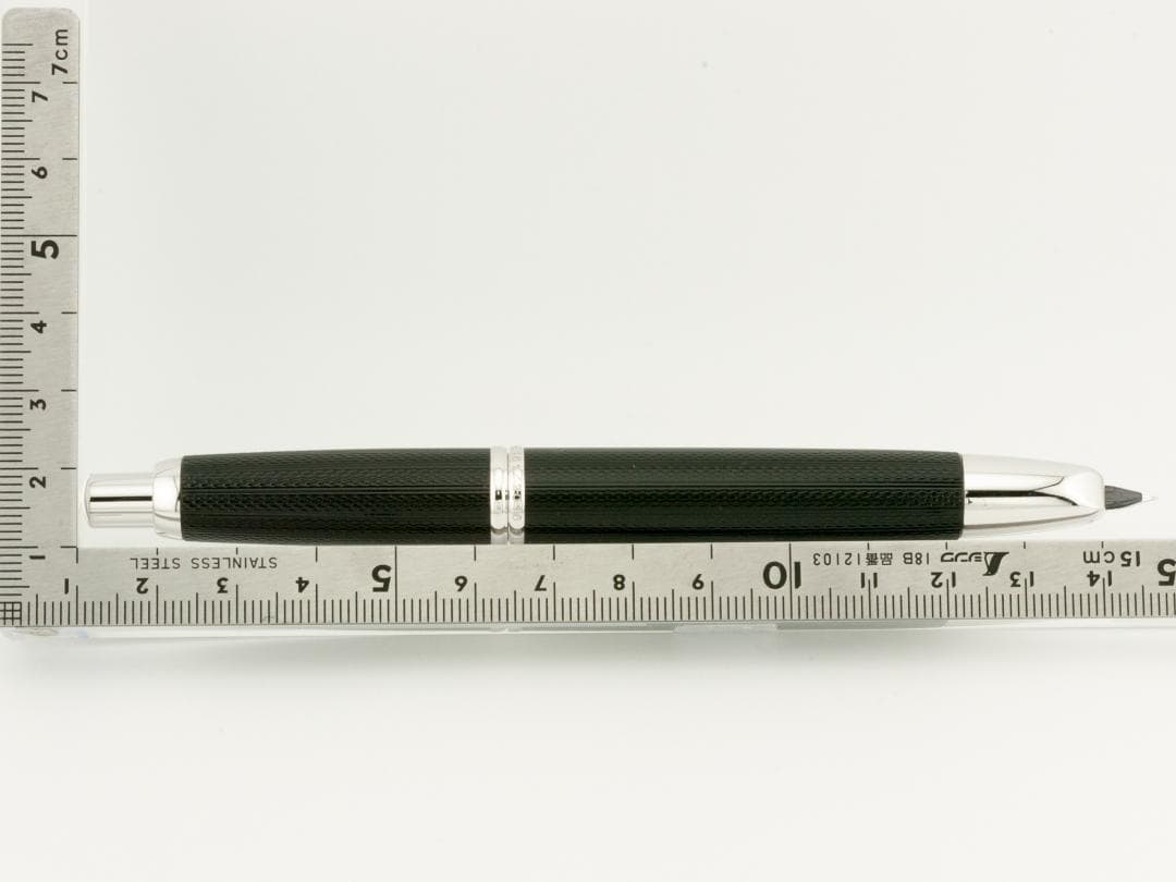 【希少　美品】PILOT（パイロット）　キャップレス　限定品　ネットブラック