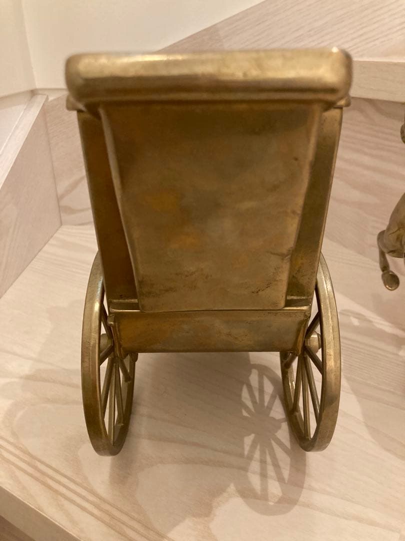 ヴィンテージ真鍮の置物、馬車を引く馬、真鍮の装飾、真鍮製