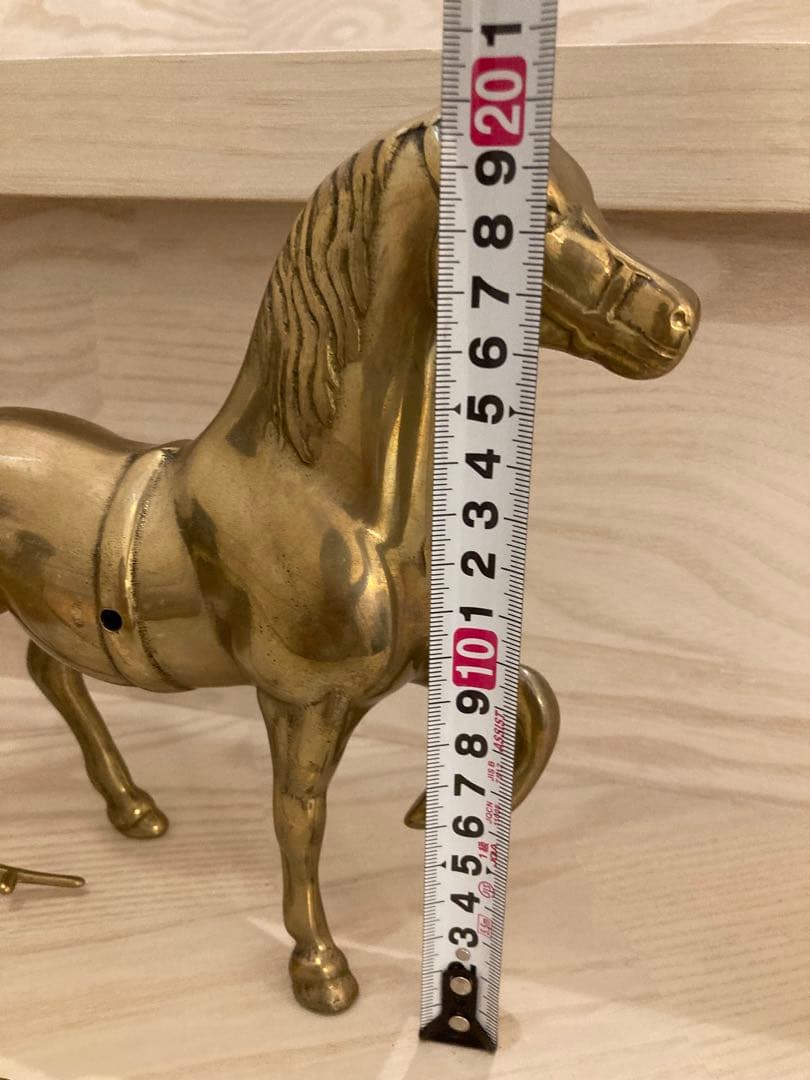 ヴィンテージ真鍮の置物、馬車を引く馬、真鍮の装飾、真鍮製