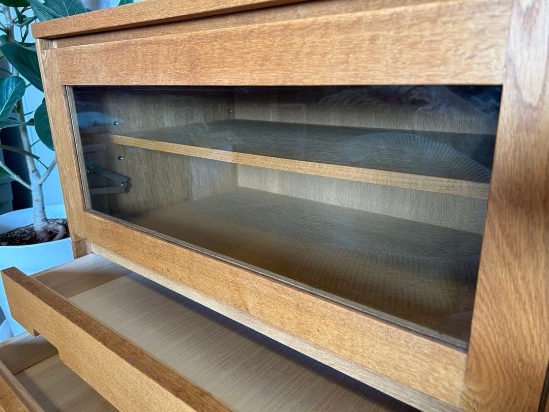 関家具 木製キャビネット W70×D40×H70 ガラス扉付き