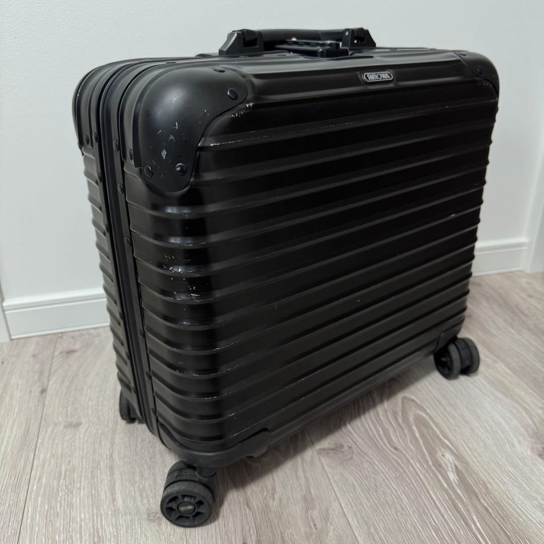 [正規品]RIMOWA TOPAS STEALTH ブラック キャリーケース
