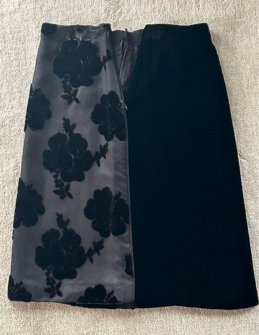 専用 Rakutao様　PRADAプラダ　花柄刺繍 ベルベット シルクスカート