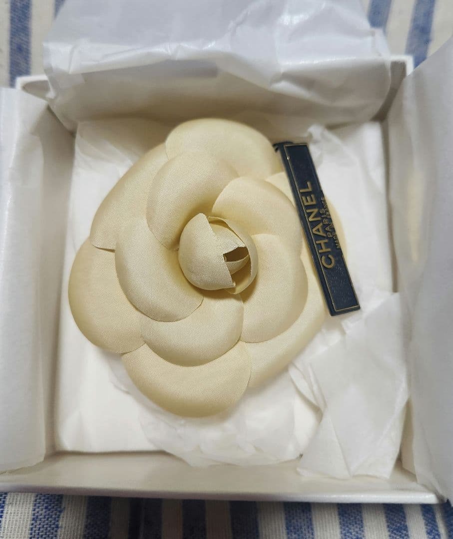 未使用　CHANEL　コサージュ　カメリア　ヴィンテージ